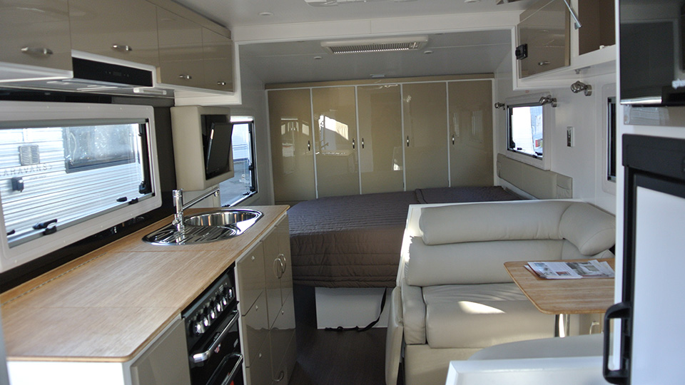 Luxury Class 2306 pic2